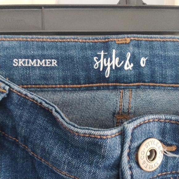 Style & Co Skimmer Shorts Medium Wash Jeans Shorts 16 - Picture 3 of 7